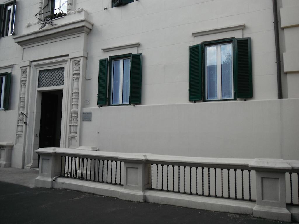 Appartement Domi Aloisii à Rome Extérieur photo